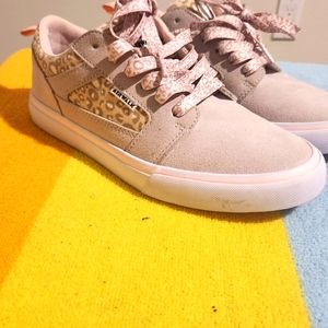 Size 5.5 Big Kid Airwalk shoes